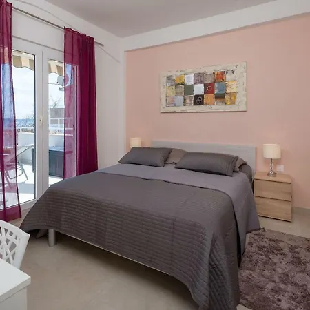 Apartment-rada-mit-meerblick Appartement