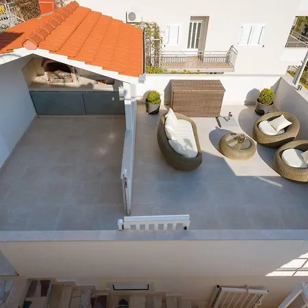 Apartment-rada-mit-meerblick Okrug Gornji