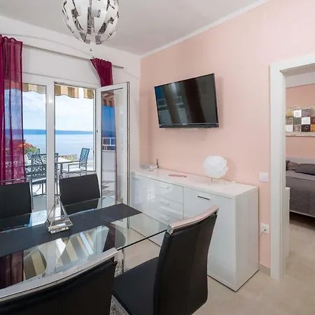 Apartment-rada-mit-meerblick