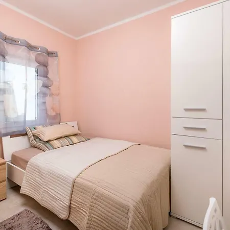 Apartment-rada-mit-meerblick Appartement Okrug Gornji